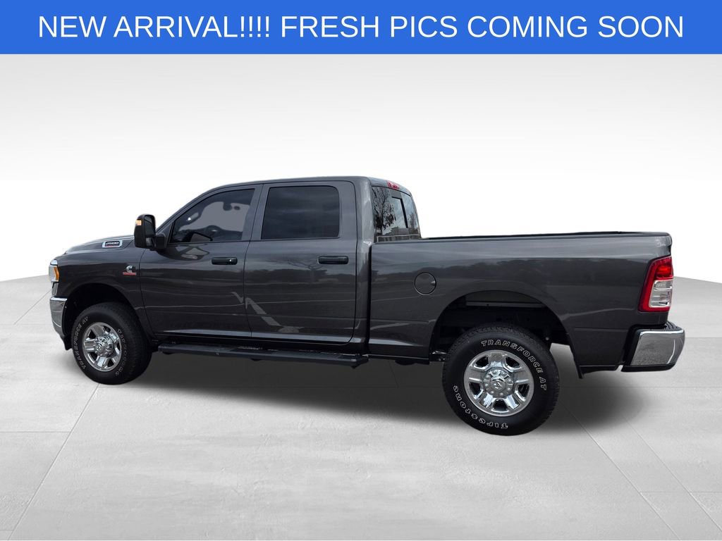 Used 2024 RAM 2500 Tradesman w/ Chrome Appearance Group image 4