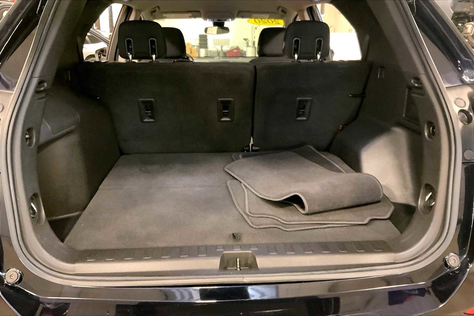 Used 2020 Chevrolet Equinox LT image 35