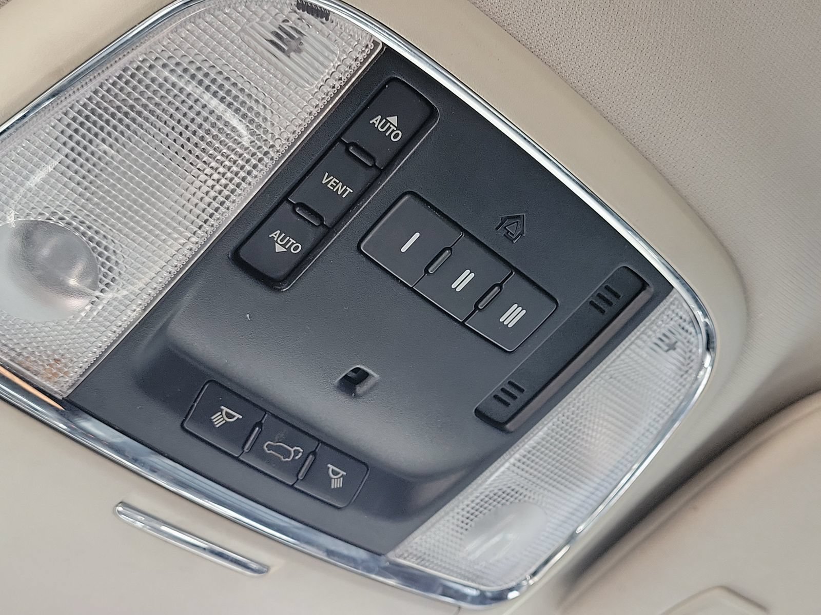 Used 2011 Dodge Durango Citadel RWD image 16