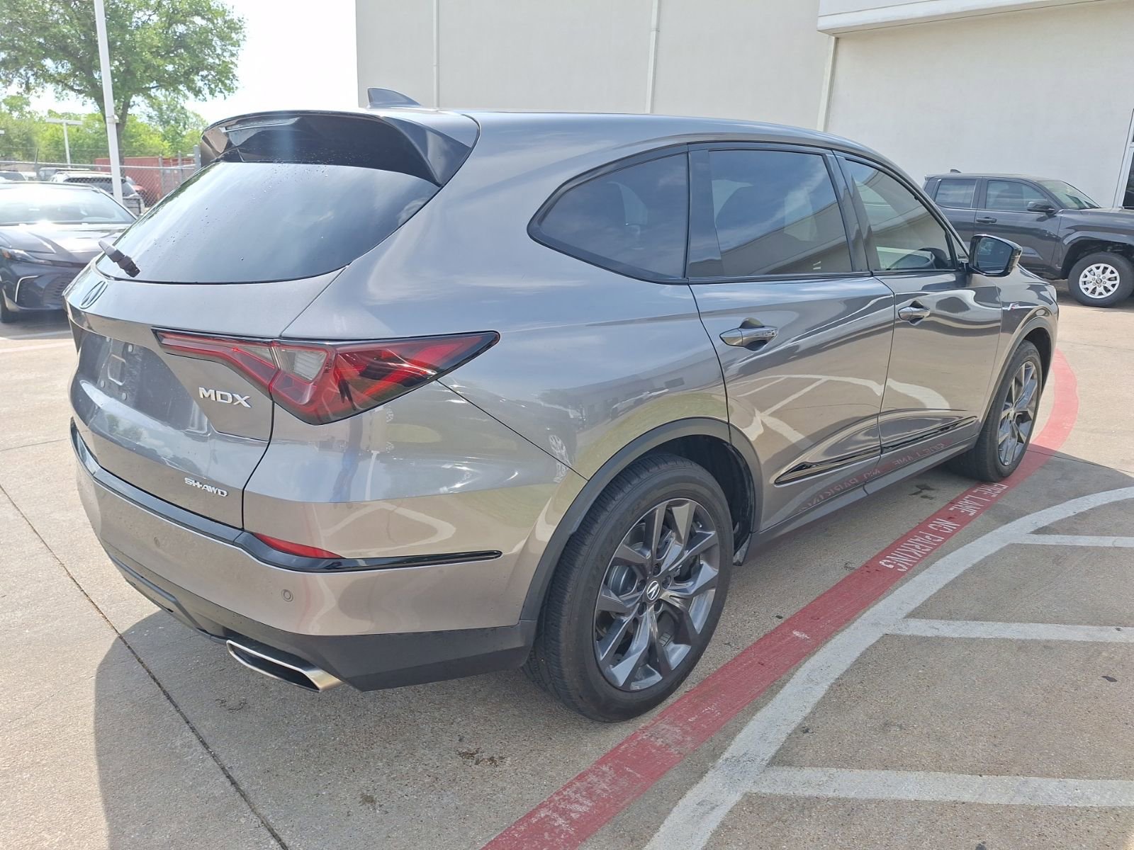 Used 2022 Acura MDX A-Spec image 6