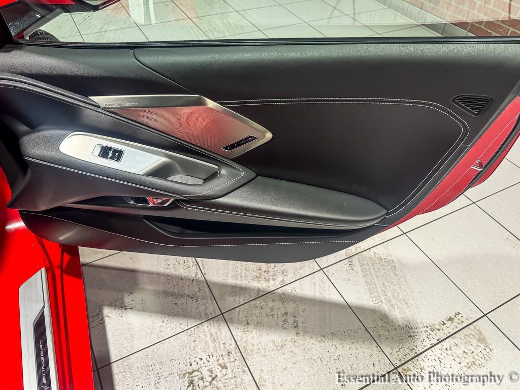 Used 2025 Chevrolet Corvette Stingray Preferred Cpe w/ 2LT image 29