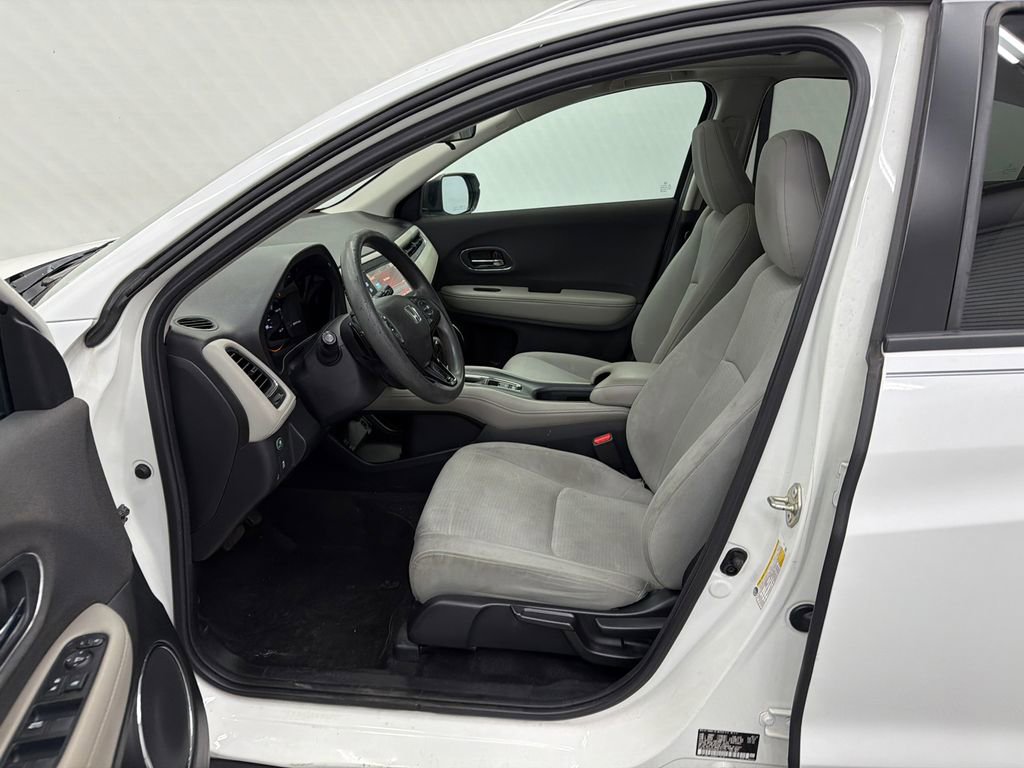 Used 2019 Honda HR-V EX image 9