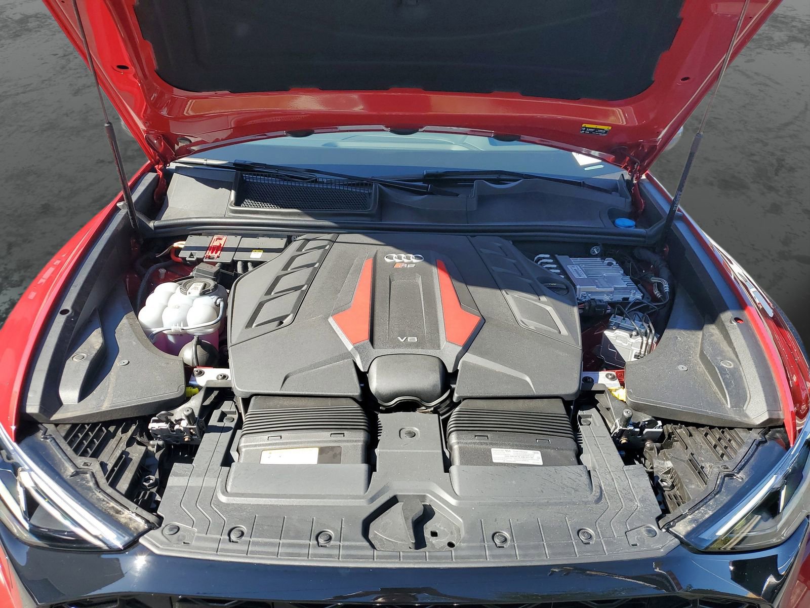 New 2025 Audi RS Q8 performance image 36