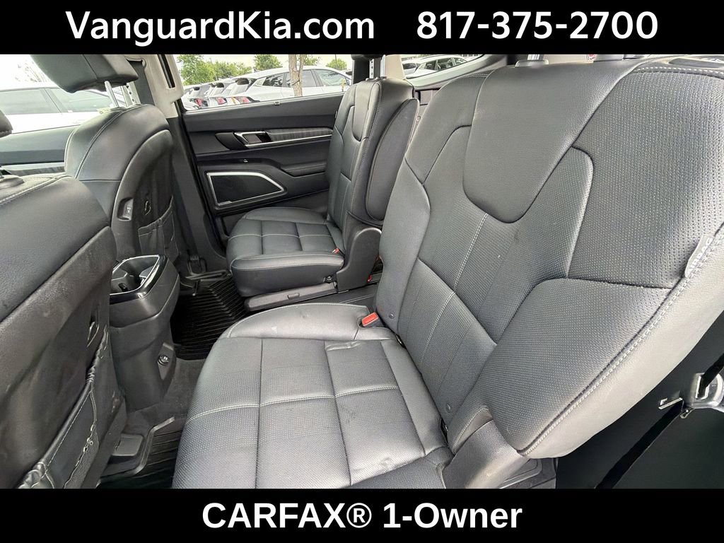Certified 2023 Kia Telluride EX w/ EX Captain's Chair Package image 28