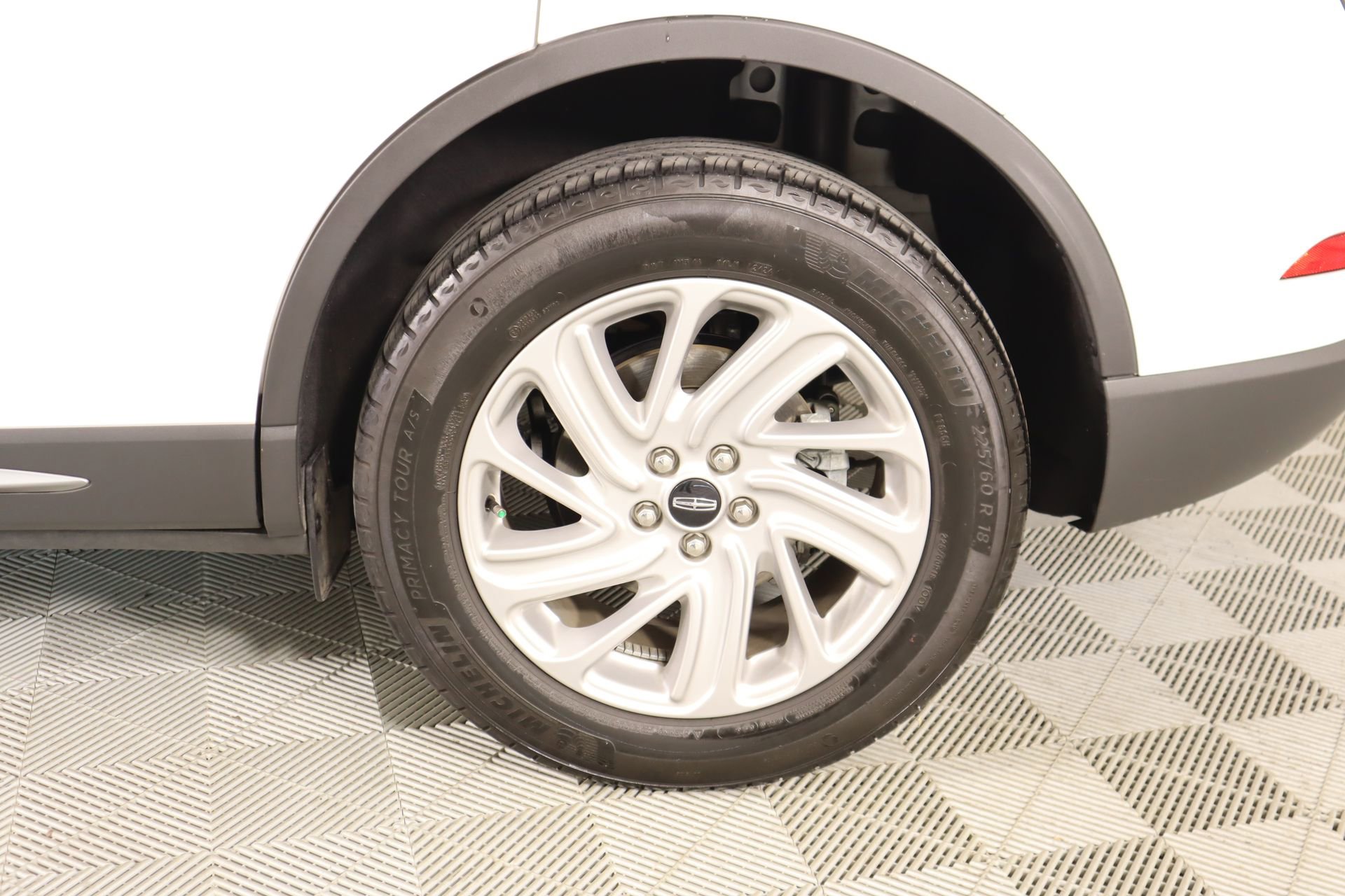 Certified 2024 Lincoln Corsair FWD image 18