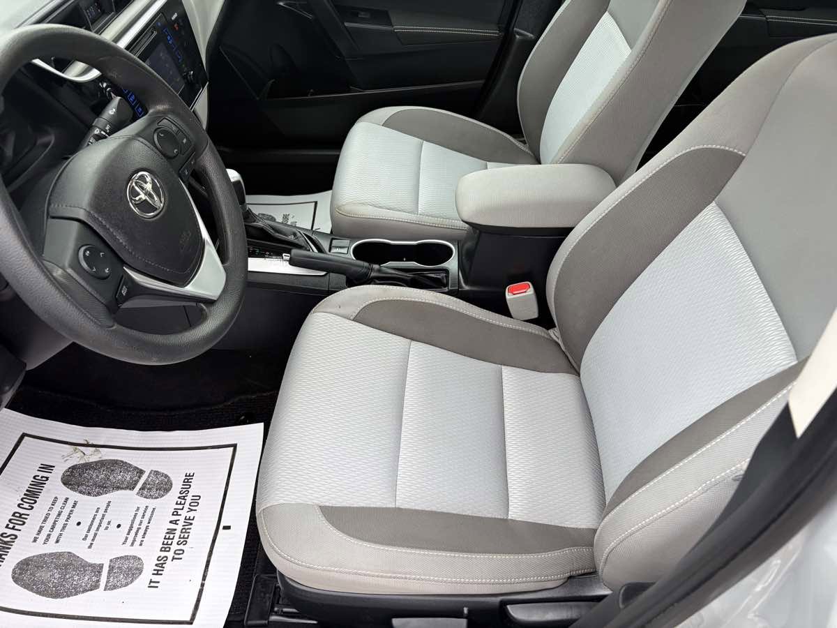 Used 2017 Toyota Corolla L FWD image 10