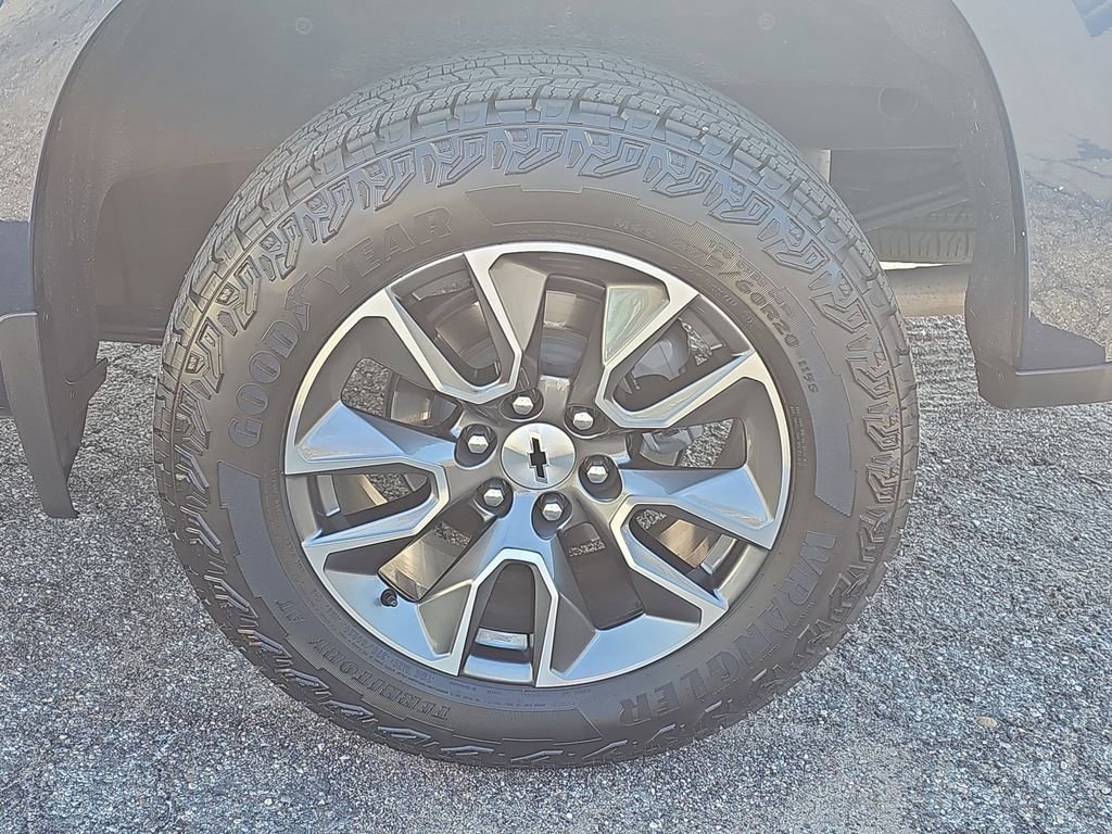 Used 2022 Chevrolet Silverado 1500 RST AWD/4WD image 38