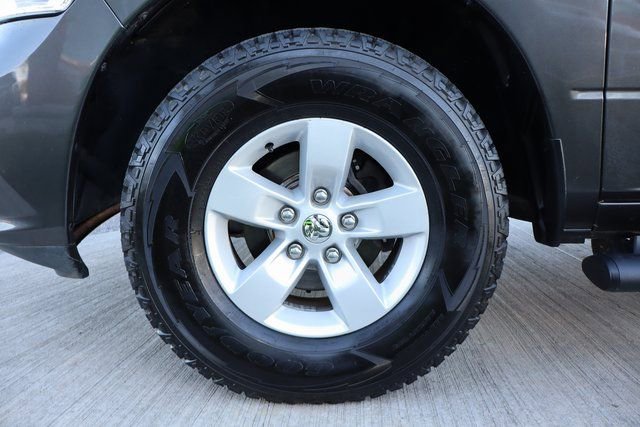 Used 2017 RAM 1500 Express image 24