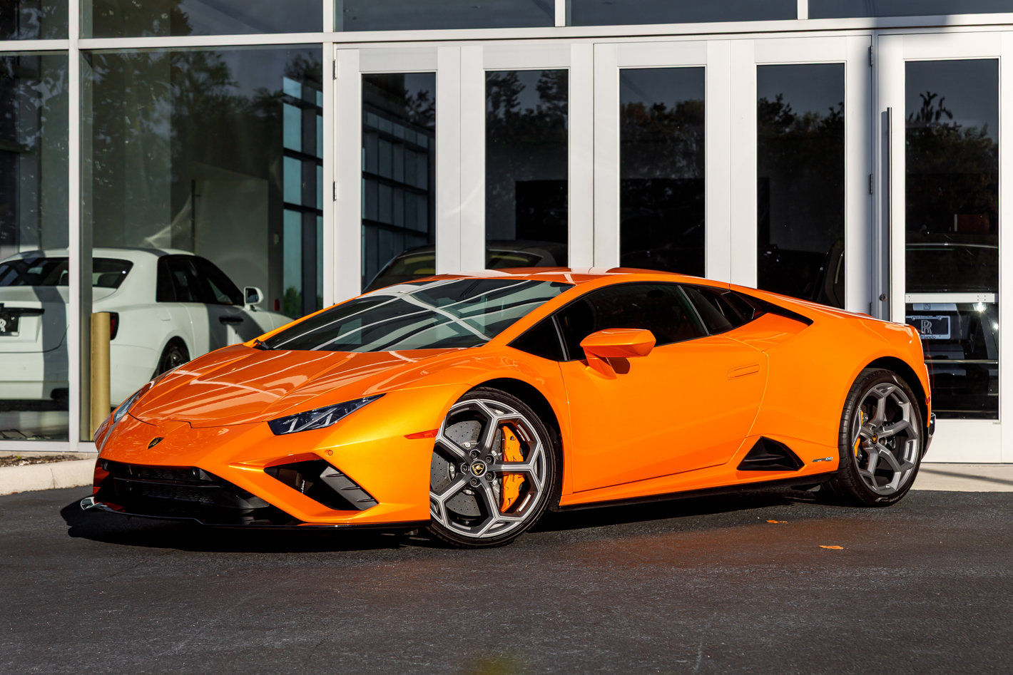 Used 2023 Lamborghini Huracan EVO RWD image 4