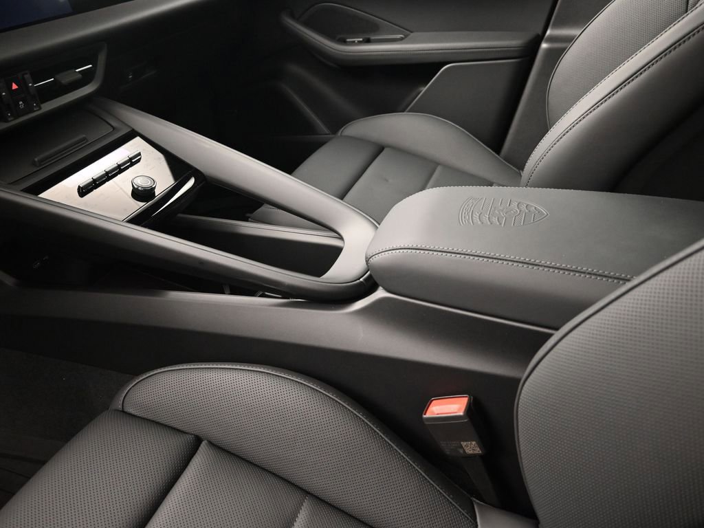 New 2026 Porsche Macan 4S Electric image 22