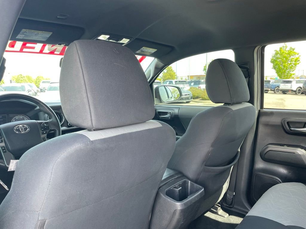 Used 2020 Toyota Tacoma TRD Sport w/ Technology Package image 26
