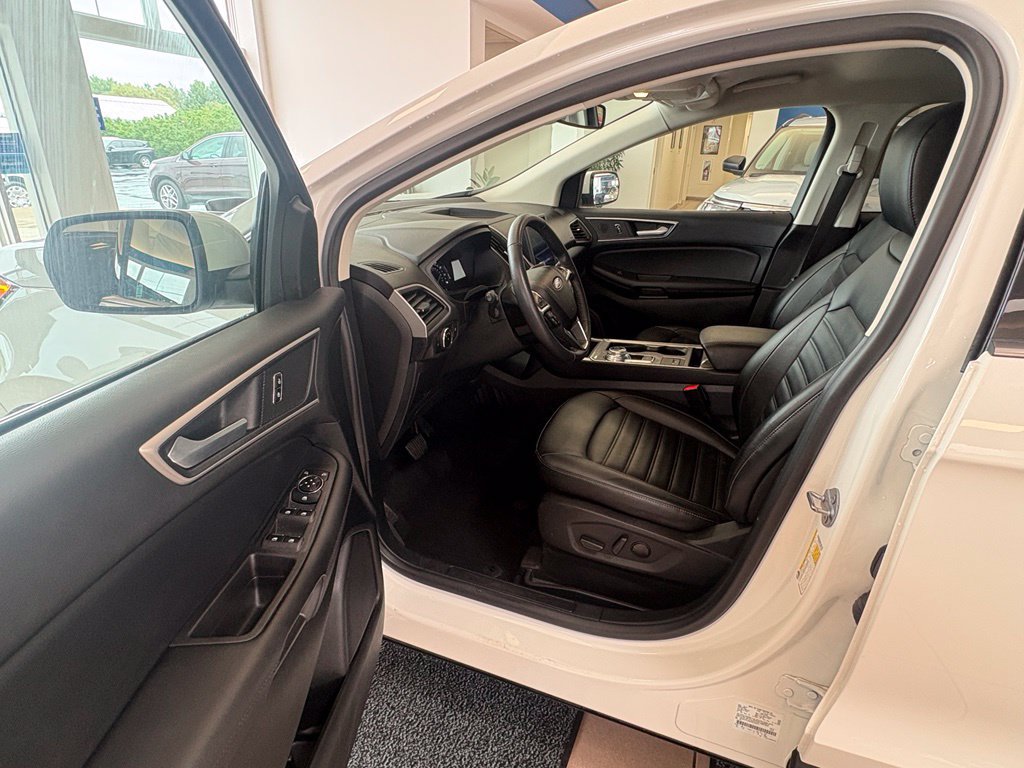 Used 2023 Ford Edge SEL AWD/4WD image 22
