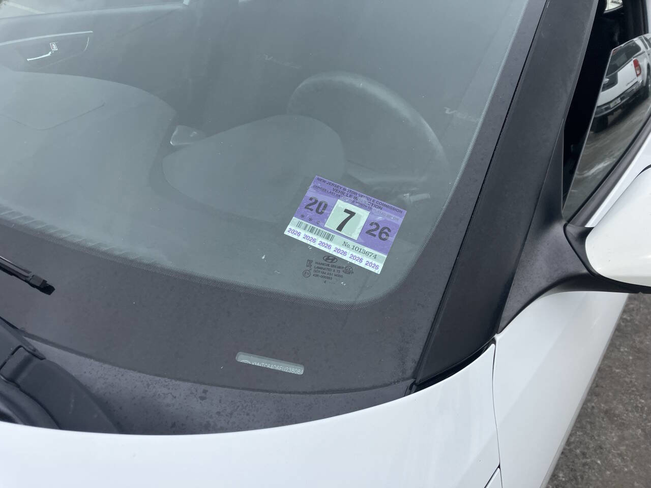 Used 2015 Hyundai Veloster image 11