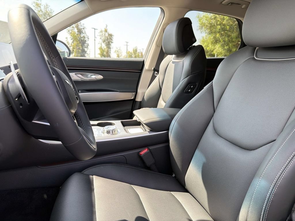 New 2026 Genesis GV70 2.5T AWD/4WD image 11