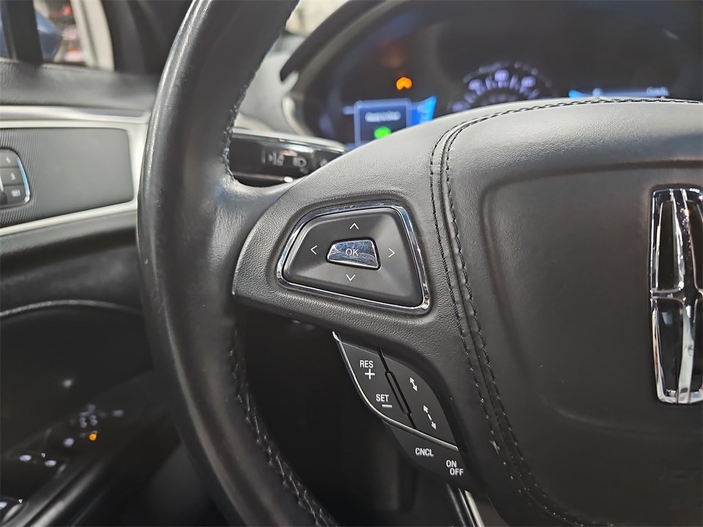 Used 2019 Lincoln MKZ Premiere image 16