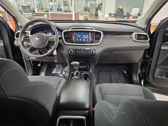 Used 2019 Kia Sorento AWD image 9