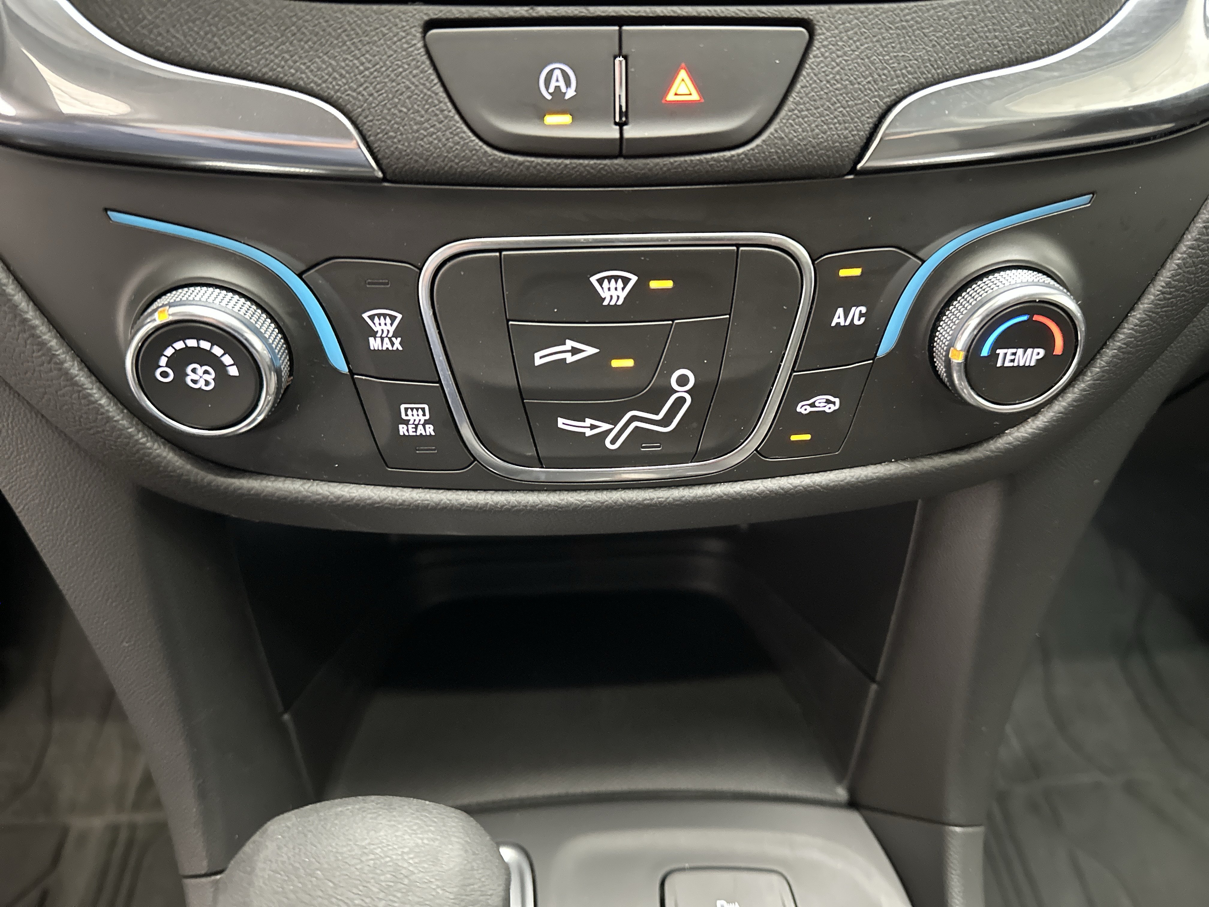 Used 2023 Chevrolet Equinox LT w/ LPO, Floor Liner Package AWD/4WD image 31