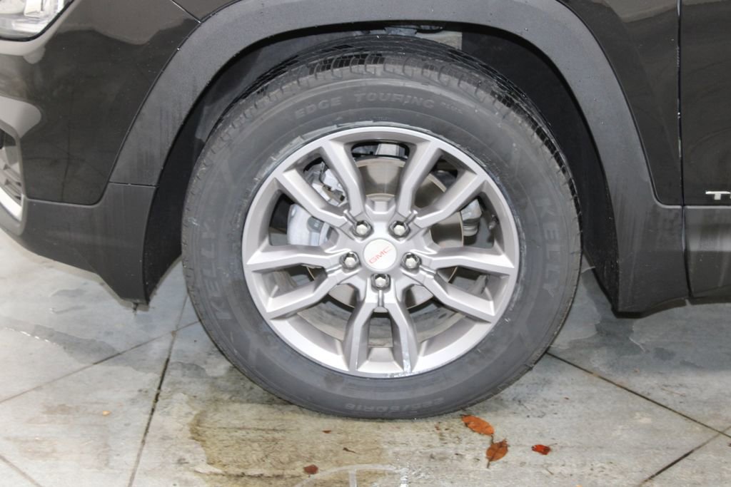 Used 2024 GMC Terrain SLT image 17