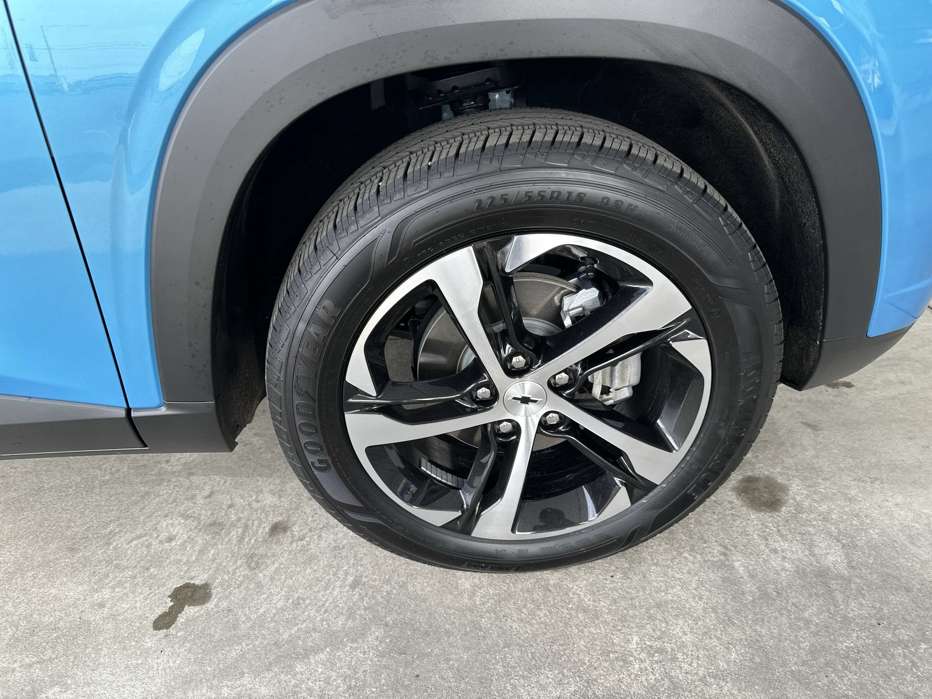 Used 2026 Chevrolet Trax RS w/ Sunroof Package FWD image 28