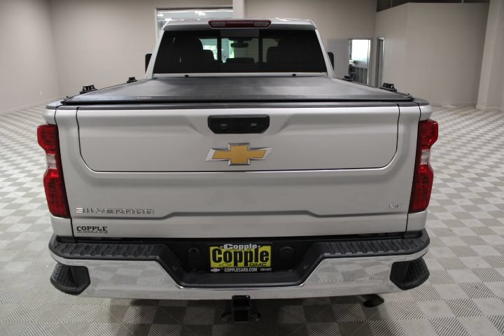 Used 2023 Chevrolet Silverado 2500 LT w/ Convenience Package AWD/4WD image 9