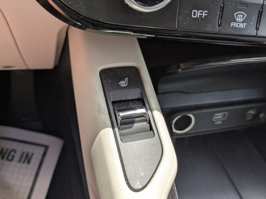 Used 2025 Kia Telluride S FWD image 13