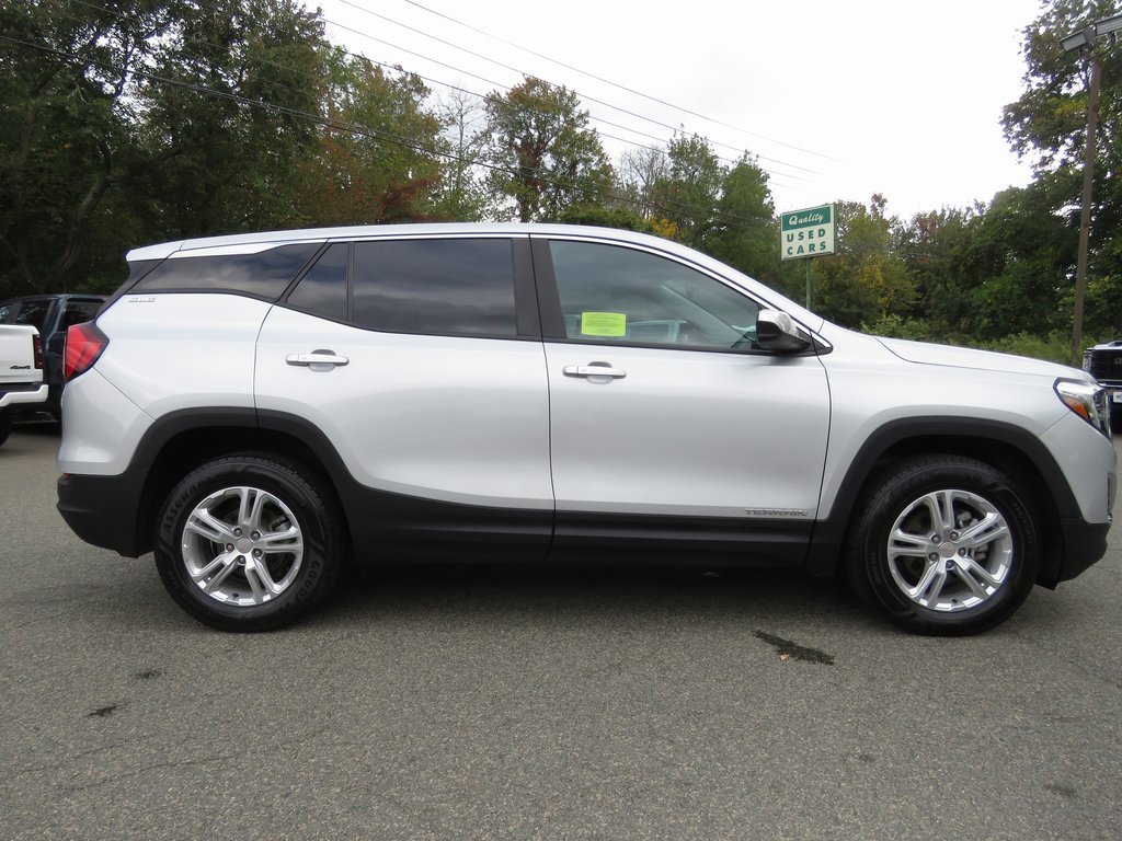 Used 2021 GMC Terrain SLE image 5