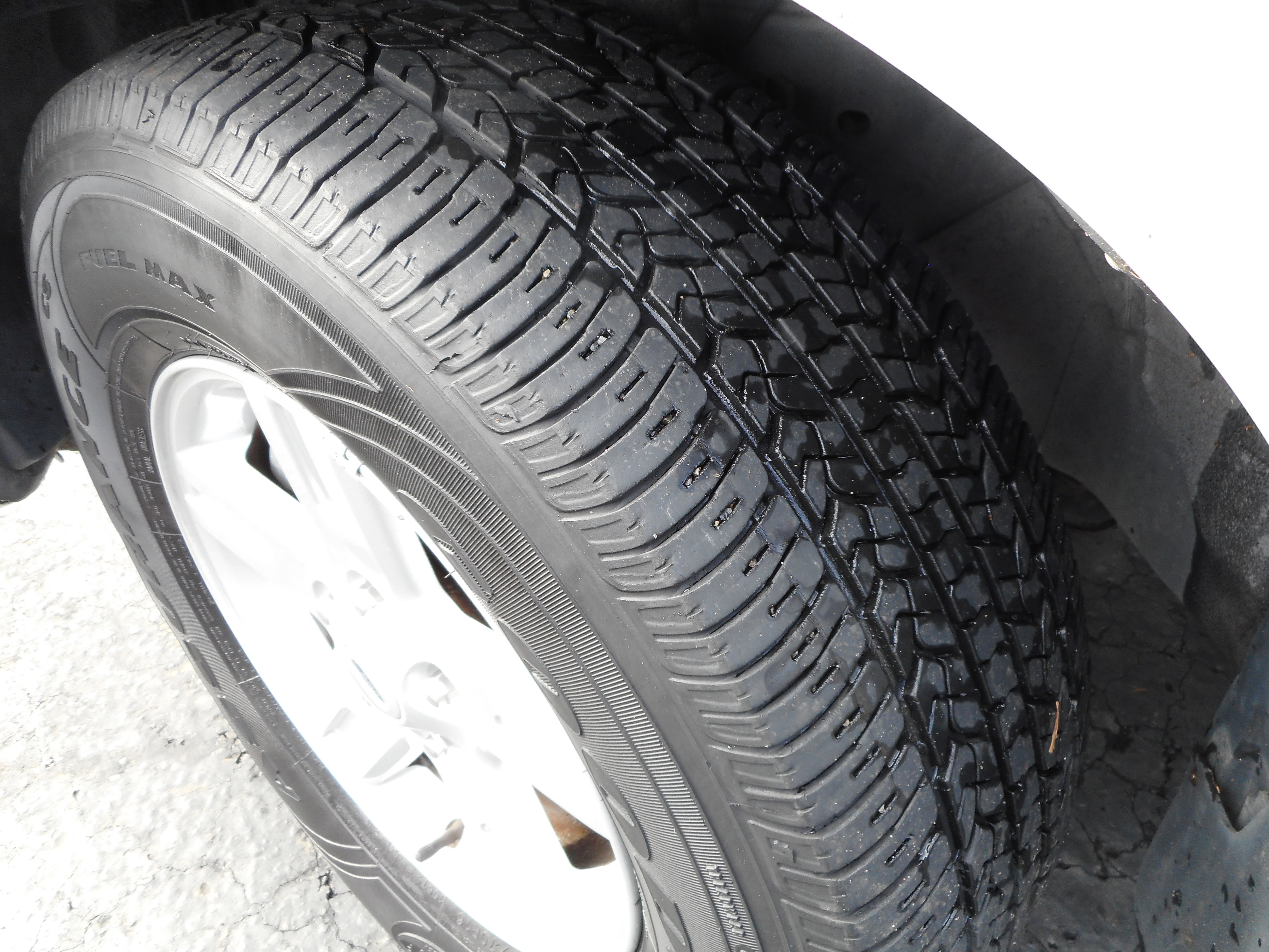 Used 2008 Ford Escape 2WD Hybrid image 11