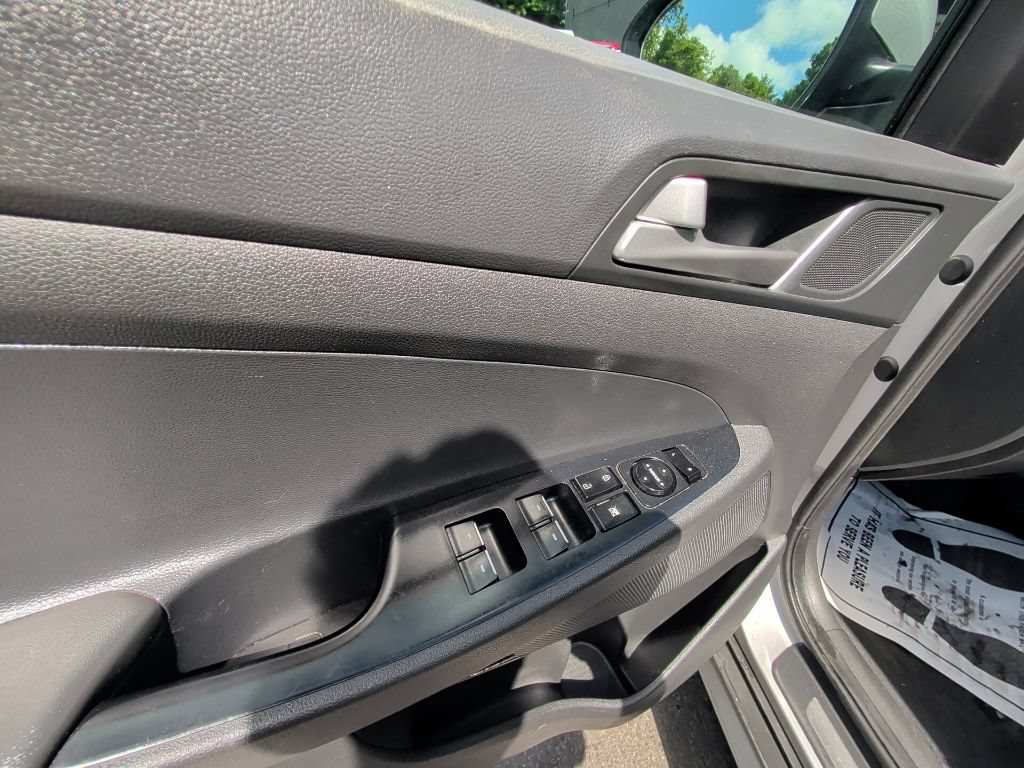 Used 2020 Hyundai Tucson Limited AWD/4WD image 11