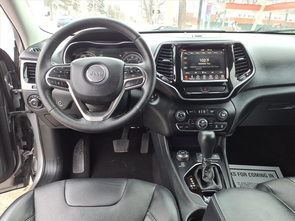 Used 2019 Jeep Cherokee Limited image 5