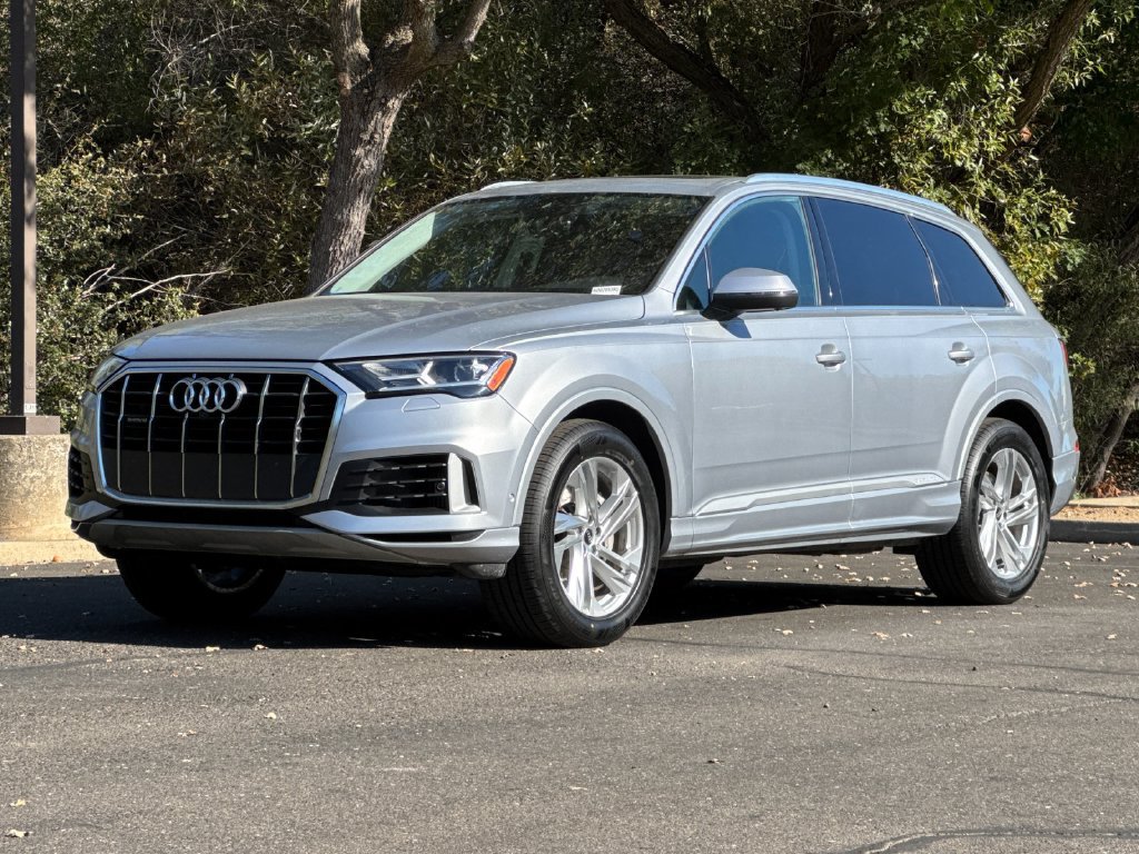 Used 2022 Audi Q7 3.0T Premium w/ Convenience Package AWD/4WD image 9