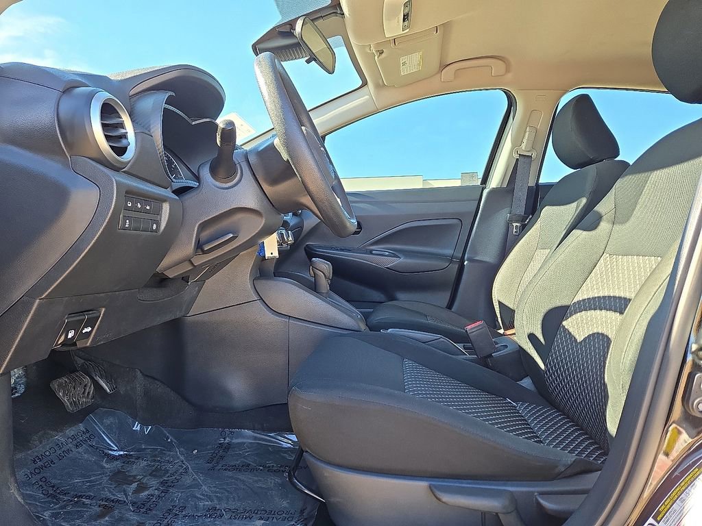 Used 2024 Nissan Versa S w/ S Plus Package image 21