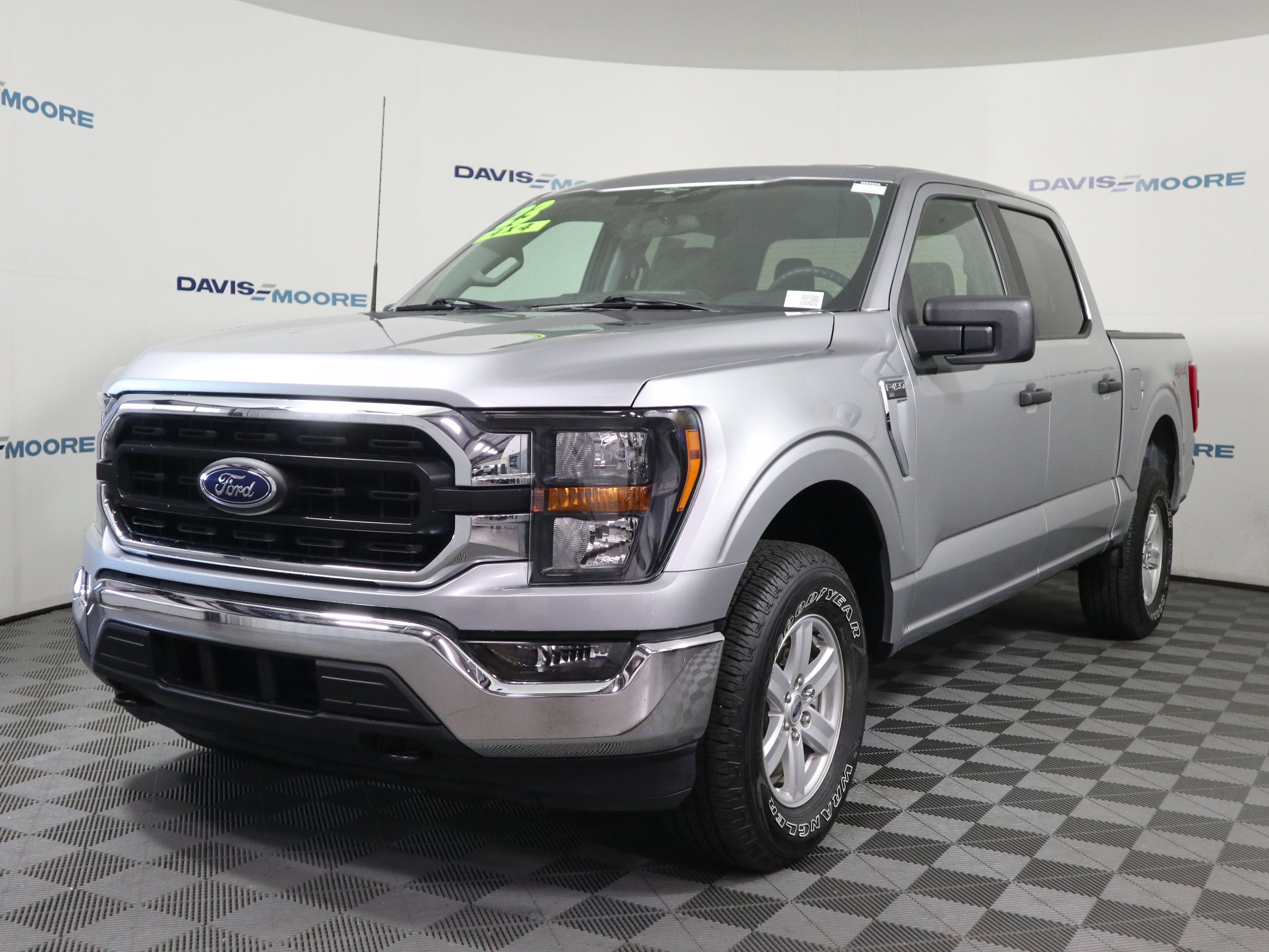 Used 2023 Ford F150 XLT image 11
