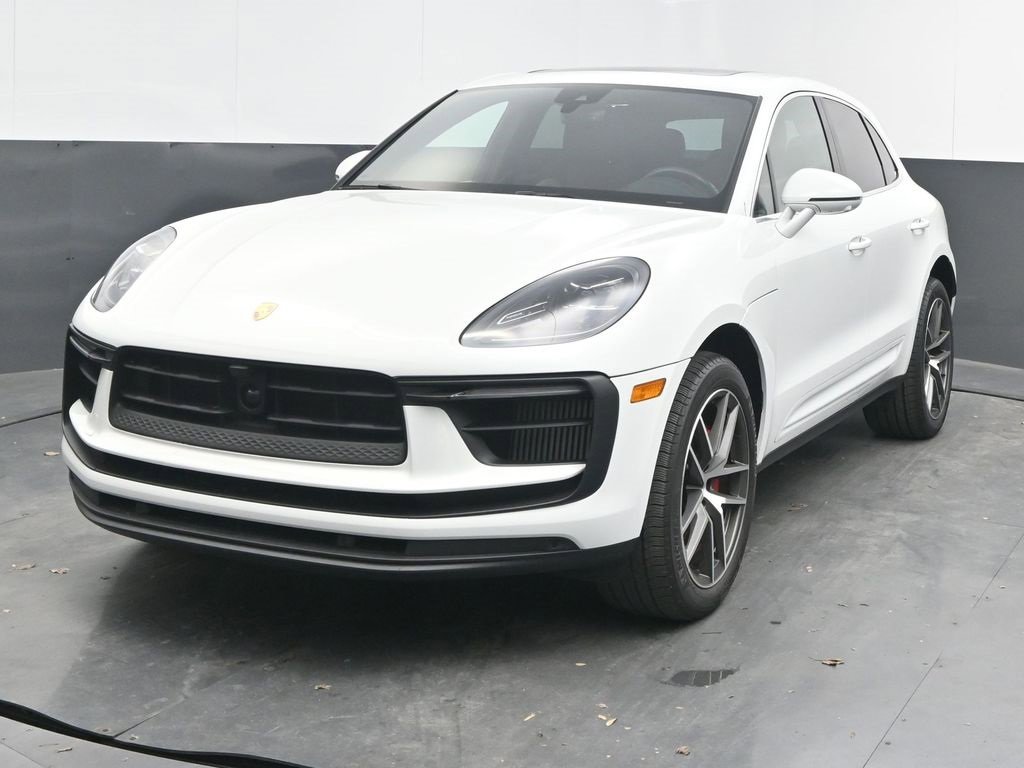 Used 2023 Porsche Macan S image 1