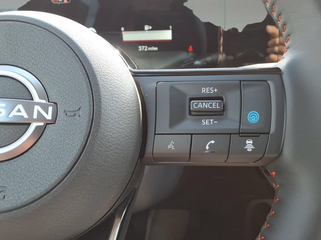 New 2026 Nissan Kicks SR w/ SR Premium Package FWD image 18