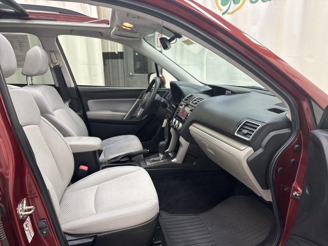 Used 2017 Subaru Forester 2.5i Premium w/ All-Weather Package AWD/4WD image 29