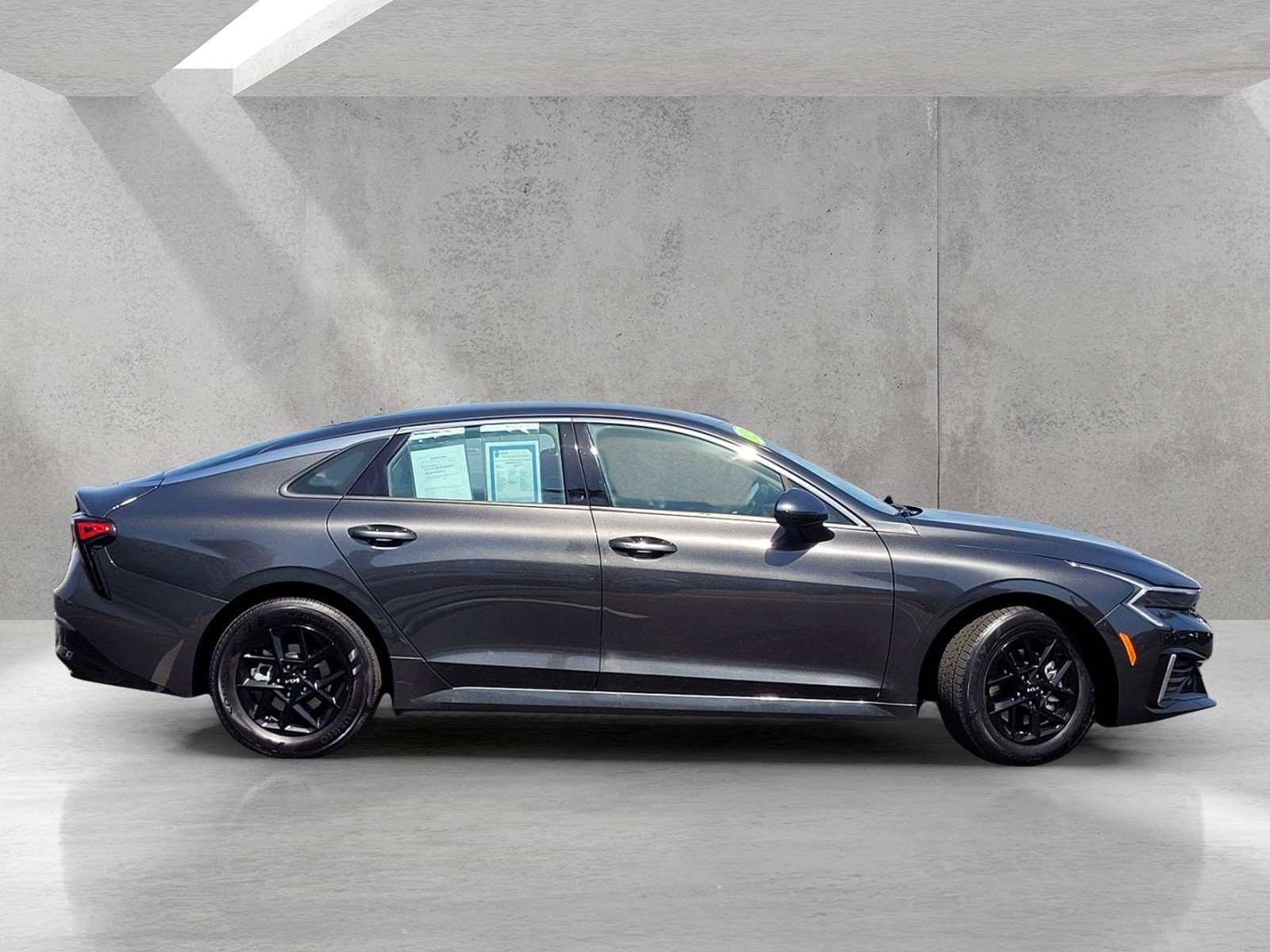 Used 2025 Kia K5 LXS image 3