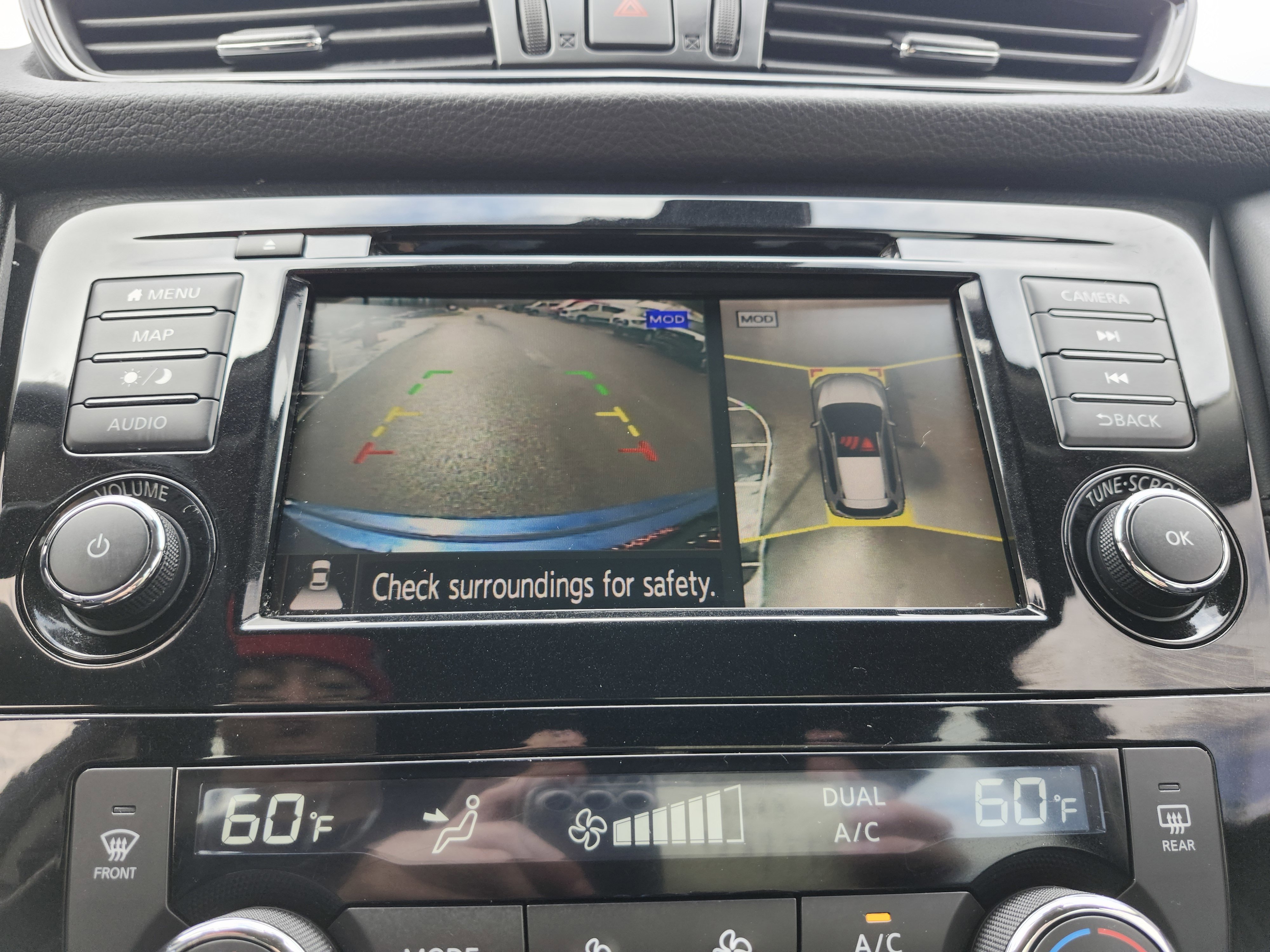 Used 2020 Nissan Rogue SL image 2