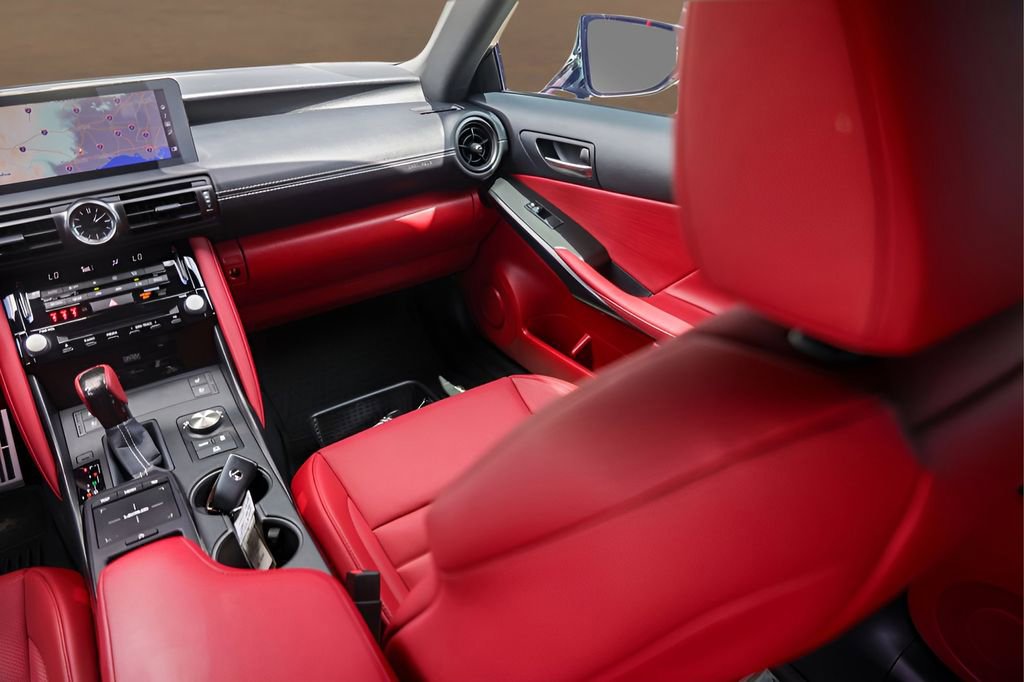 Used 2025 Lexus IS 500 w/ Accessory Package image 30
