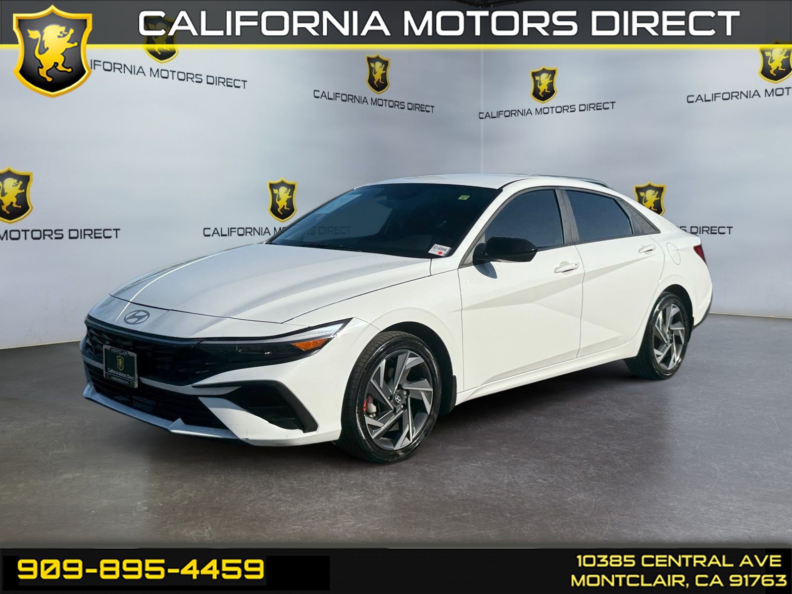Used 2025 Hyundai Elantra SEL FWD image 1