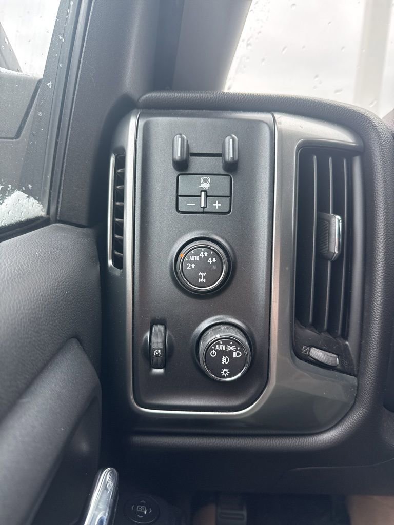 Used 2016 Chevrolet Silverado 1500 LT w/ All Star Edition image 15