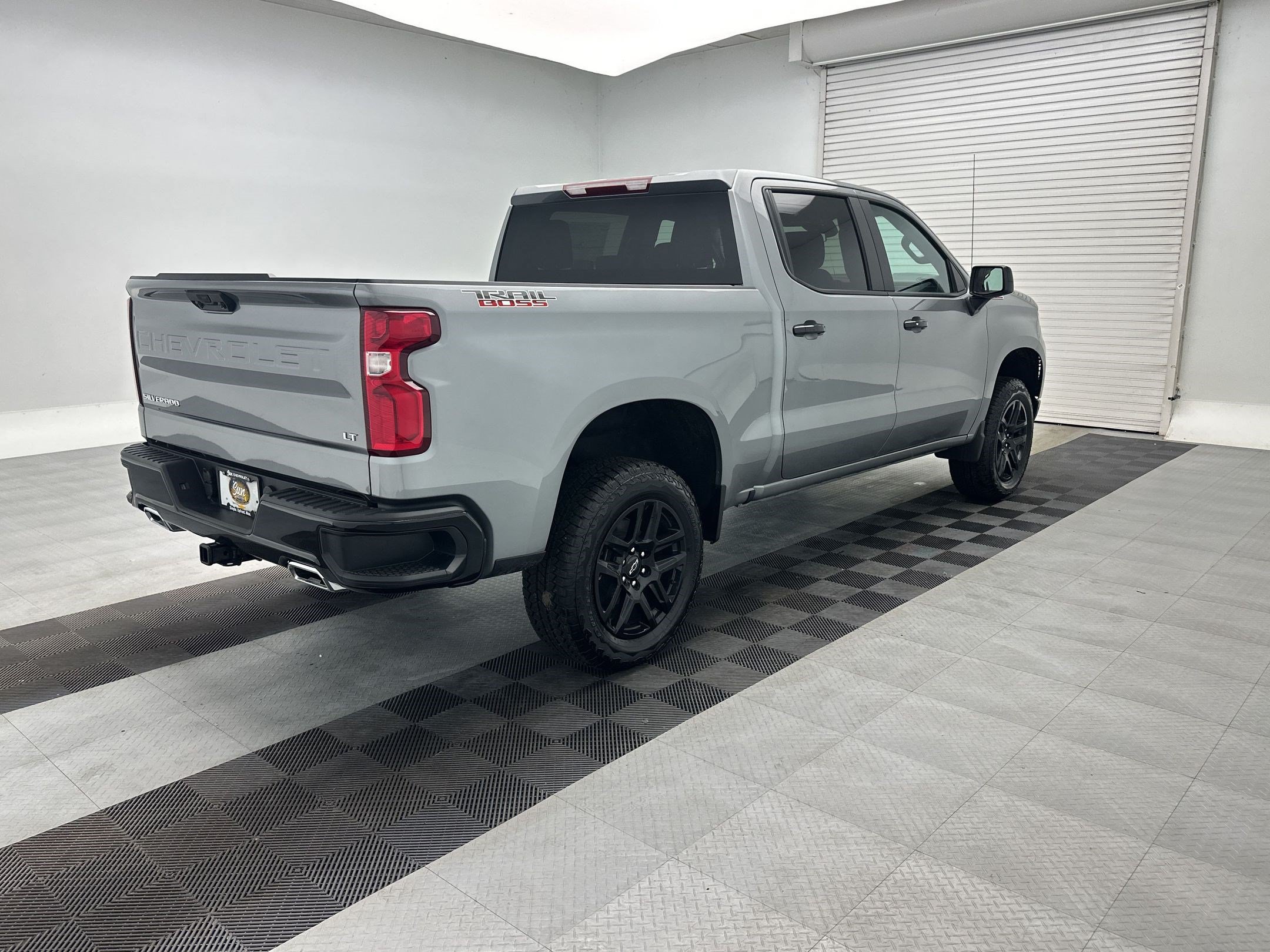 New 2026 Chevrolet Silverado 1500 LT Trail Boss w/ LPO, Dark Essentials Package AWD/4WD image 9