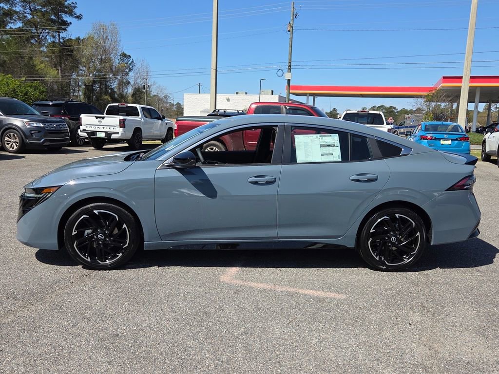 New 2026 Nissan Sentra SR image 2