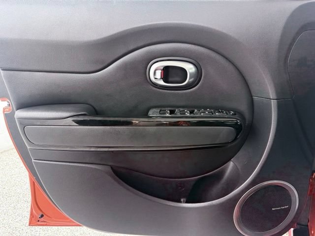 Used 2018 Kia Soul ! w/ Tech Package FWD image 16