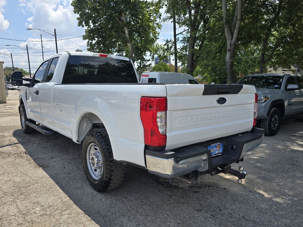 Used 2022 Ford F250 XL w/ Power Equipment Group image 4