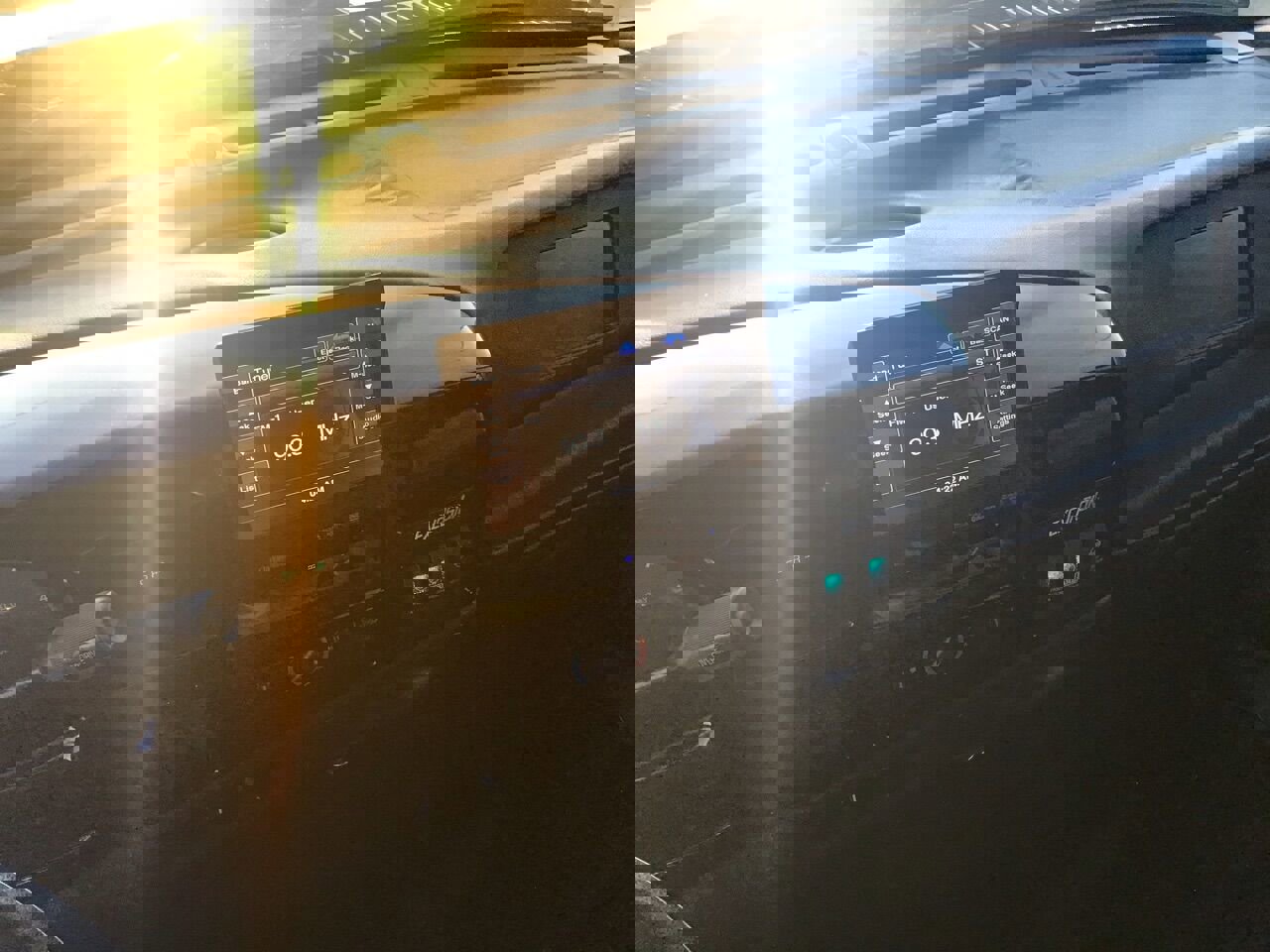 Used 2001 Ford Excursion XLT image 24