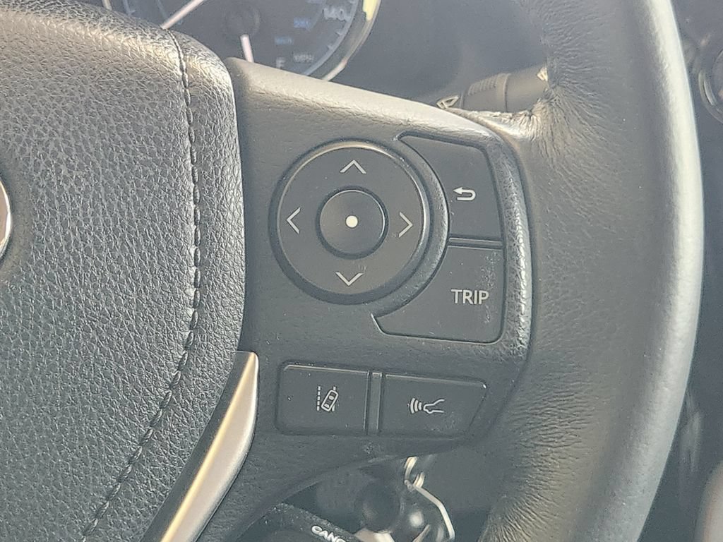 Used 2017 Toyota Corolla SE w/ Carpet Mat Package (TMS) FWD image 28