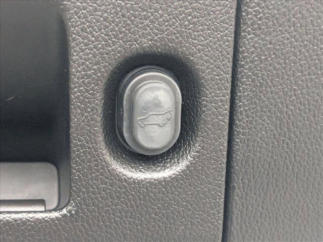 Used 2019 Chevrolet Tahoe LT w/ LT Signature Package image 8