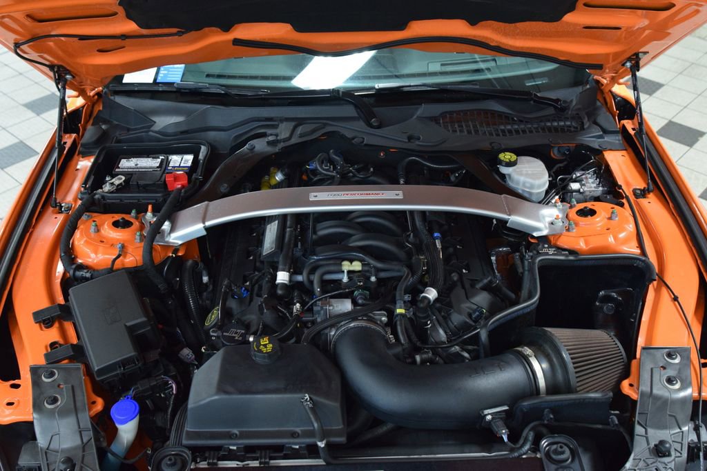 Used 2020 Ford Mustang Shelby GT350 w/ Technology Package RWD image 29