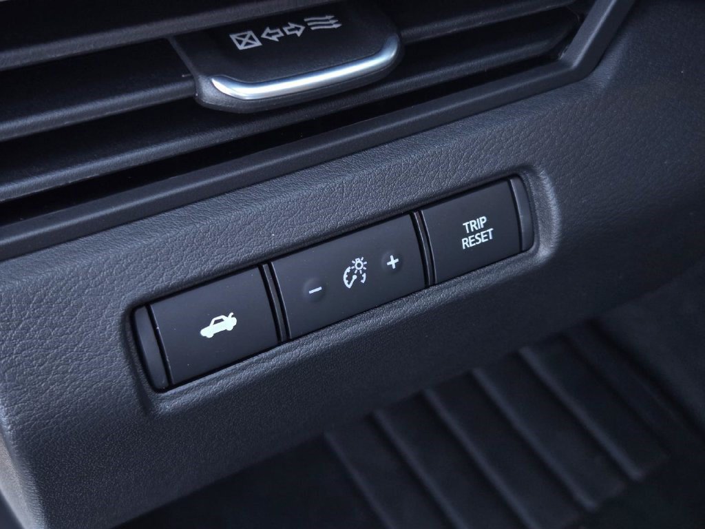 New 2026 Nissan Altima 2.5 SV FWD image 16