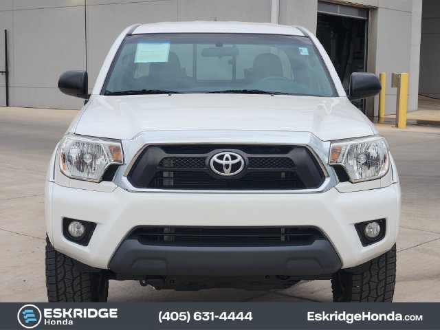 Used 2015 Toyota Tacoma 4x4 Access Cab V6 w/ TRD Off-Road Package image 2